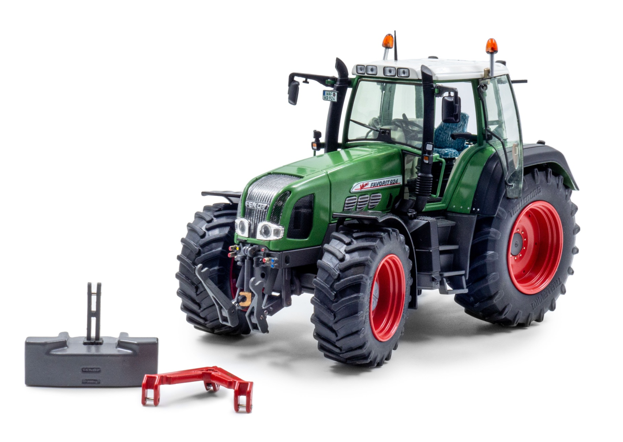 WEISE TOYS 1067 1:32 SCALE FENDT FAVORIT 924 VARIO GEN 2