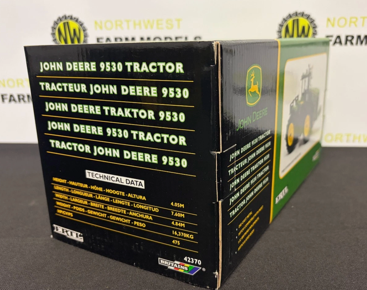 BRITAINS 42370 1:32 SCALE JOHN DEERE 9530 TRACTOR