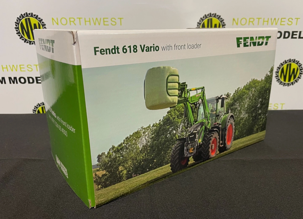 UNIVERSAL HOBBIES 6688 1:32 SCALE FENDT 618 VARIO WITH FRONT LOADER