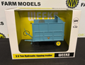 UNIVERSAL HOBBIES 6230 1:32 SCALE WEEKS CONVERT 3.5T SILAGE TRAILER