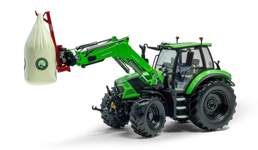 UNIVERSAL HOBBIES 7258 1:32 SCALE DEUTZ FAHR 6140.4 TTV WITH FRONT LOADER